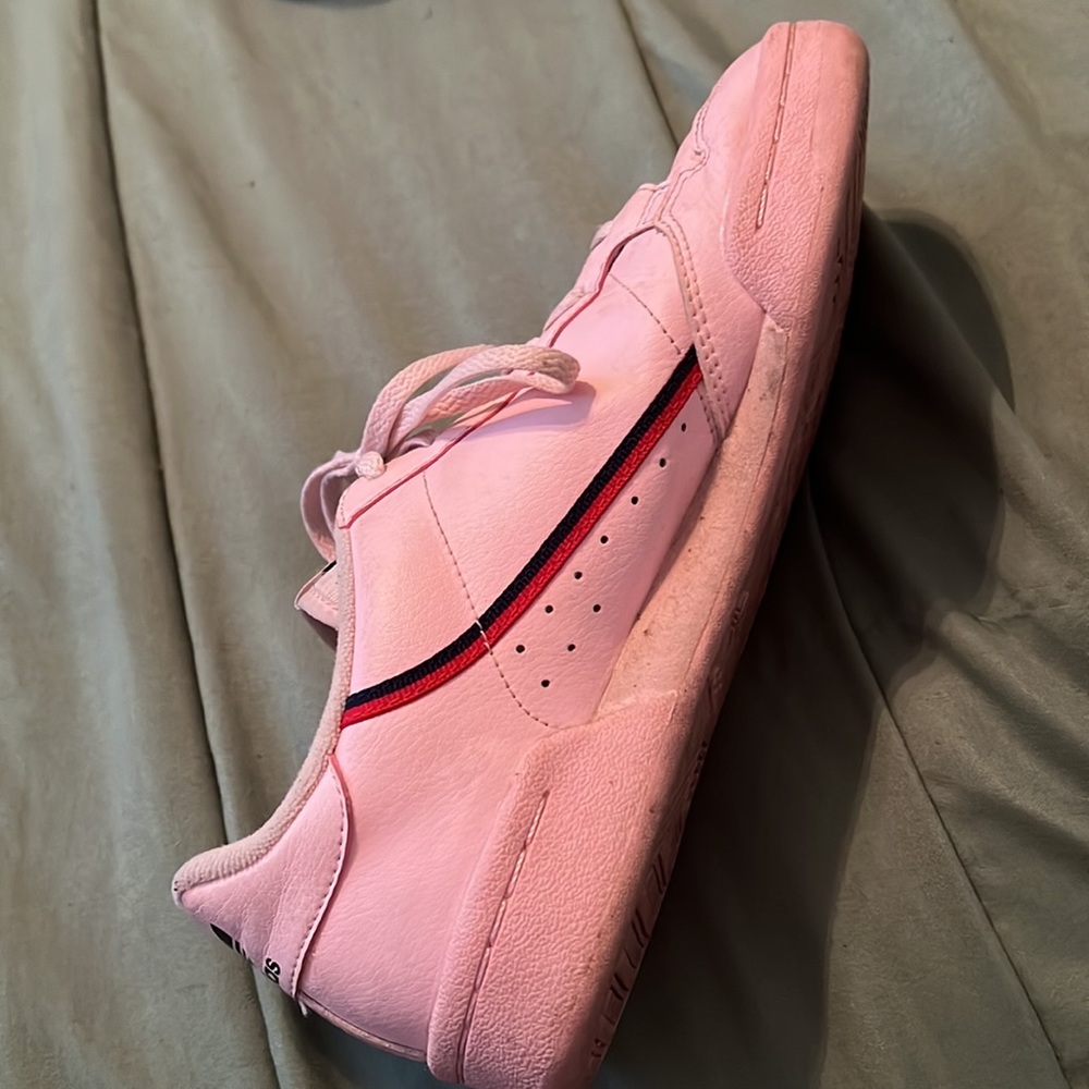 Conteniental 1980’s MENS ADIDAS SHOES